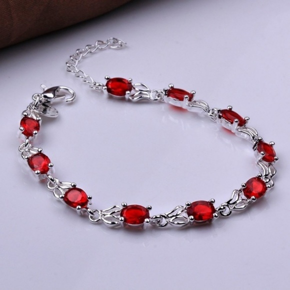 unbranded Jewelry - Sterling Silver Plated red Garnet bracelet 925